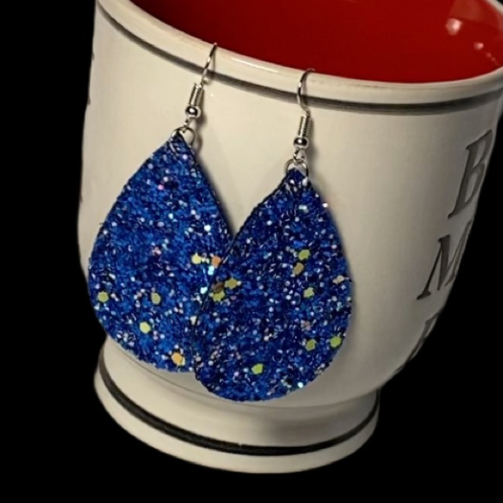 Glitter teardrop blue leather earrings - Picture 2 of 4